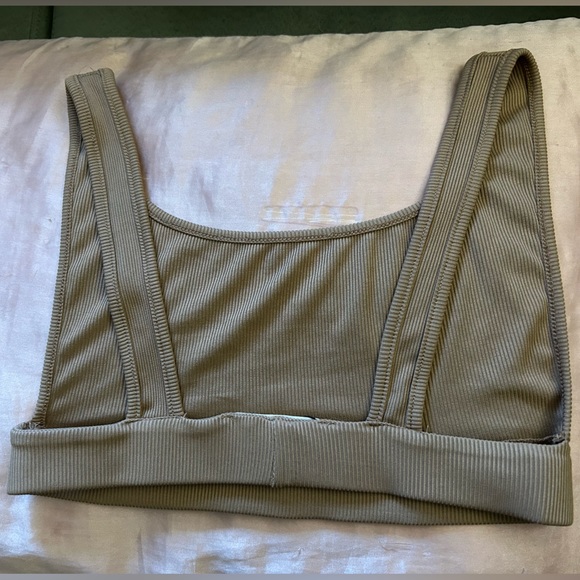 Top - Picture 2 of 3